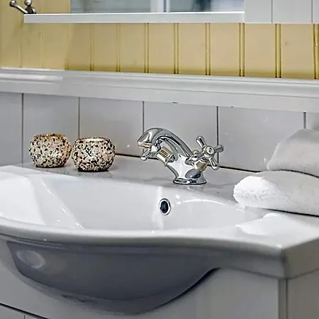 Sandtorgholmen - Western Signature Collection